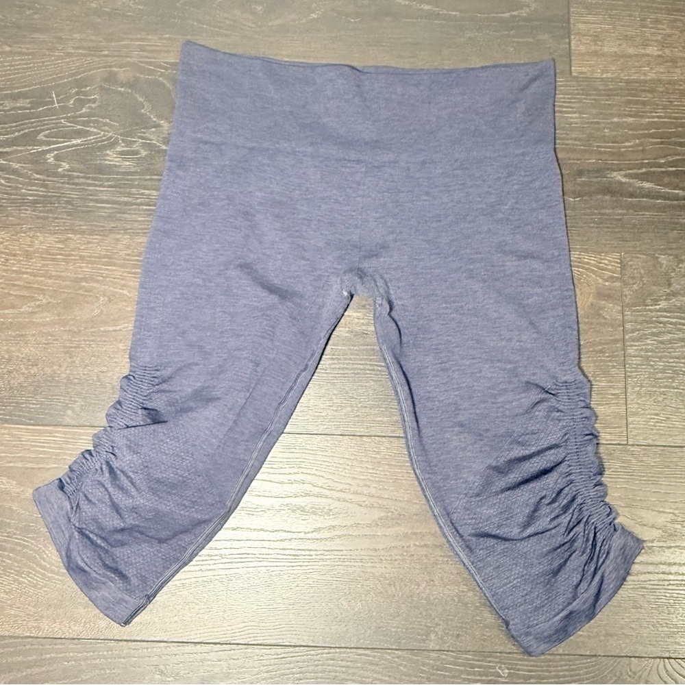 Lululemon Athletica Blue Leggings size 8